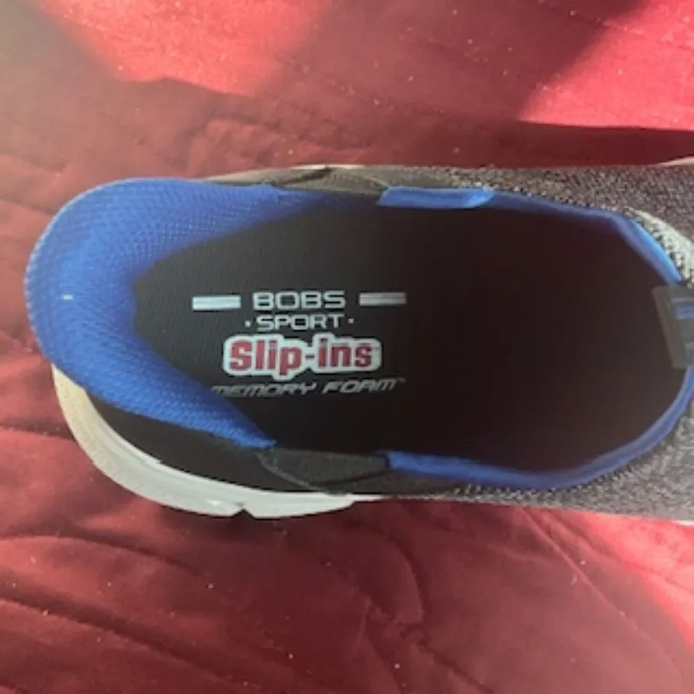 Size: 10.5W . Skechers Slip-in Heights Edge Sneakers . Bobs B Flex . New in Box